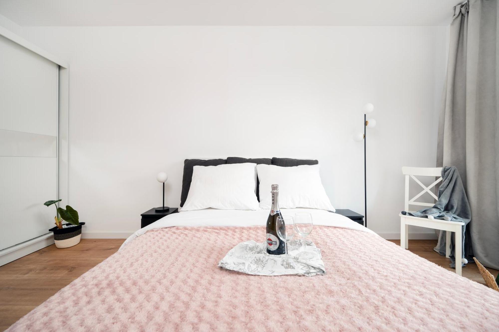 Komfortowe Apartamenty Z Garazem Na Milionowej 罗兹 外观 照片